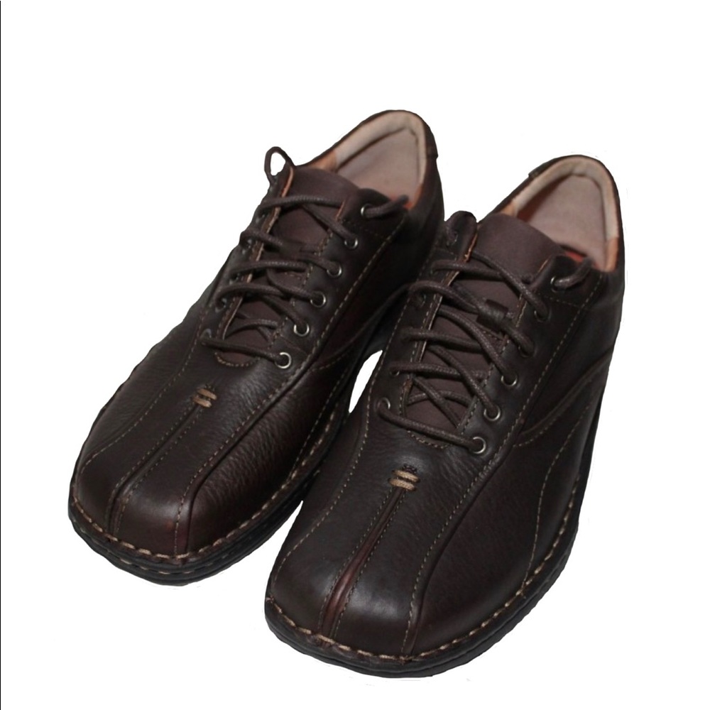 New CLARKS Nebulae Brown Oily Leather Shoes